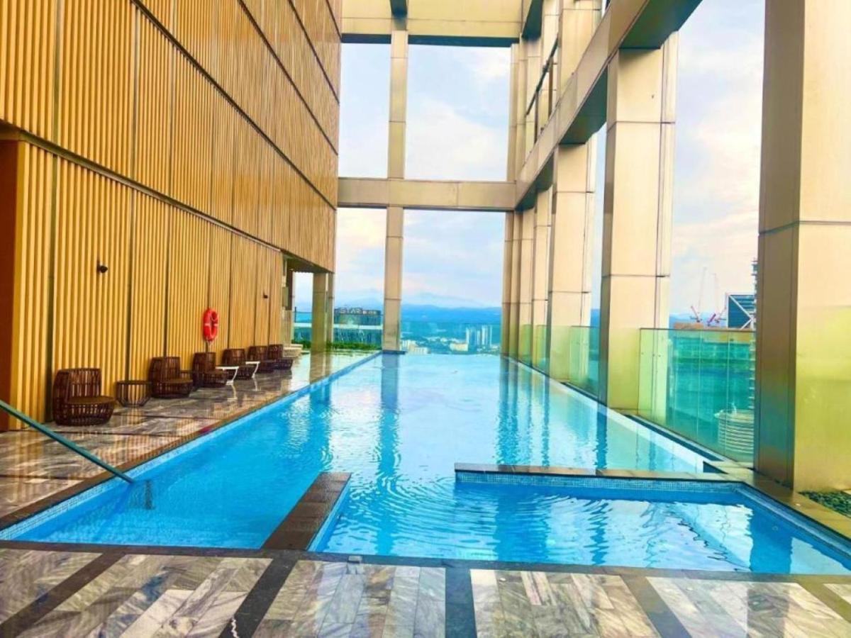 Apartment The Tropicana Klcc By Moonlight Kuala Lumpur