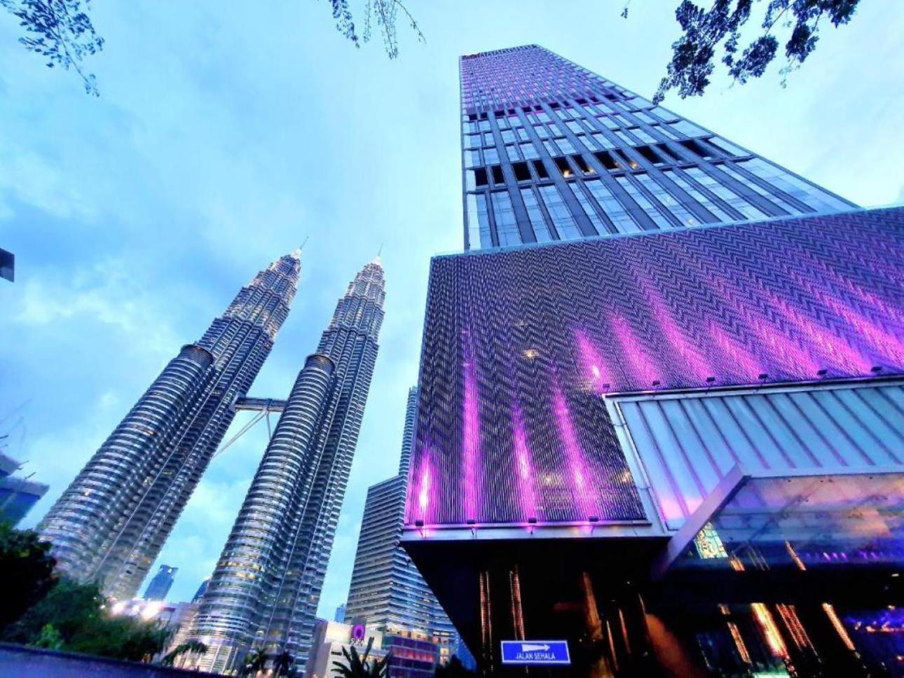 The Tropicana Klcc By Moonlight * Kuala Lumpur