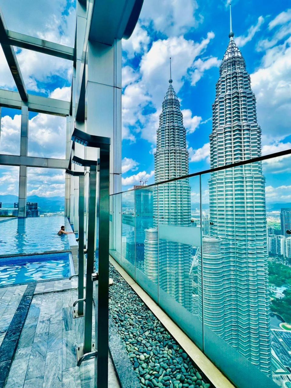 The Tropicana Klcc By Moonlight * Kuala Lumpur