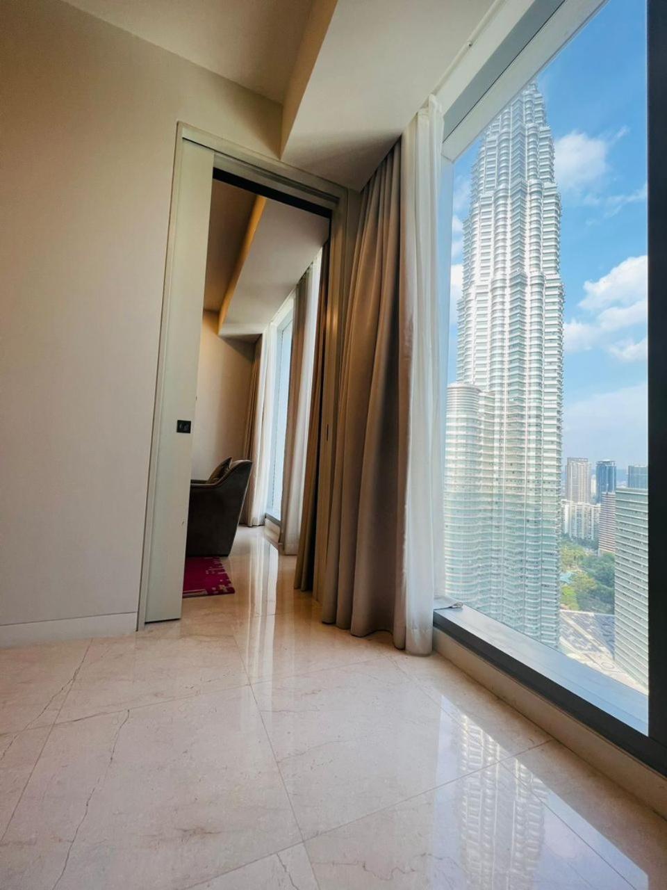 The Tropicana Klcc By Moonlight * Kuala Lumpur