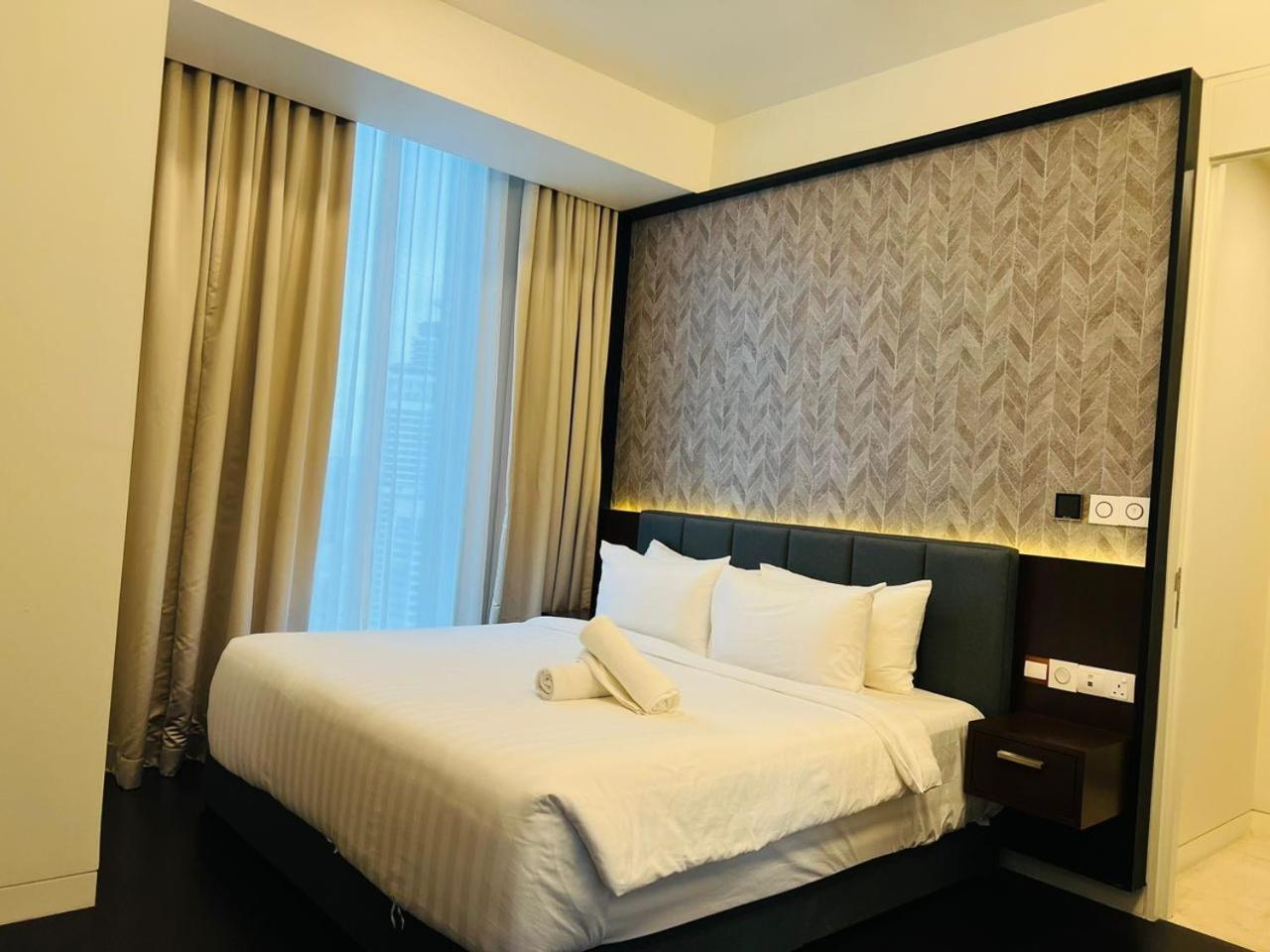 The Tropicana Klcc By Moonlight Pangsapuri