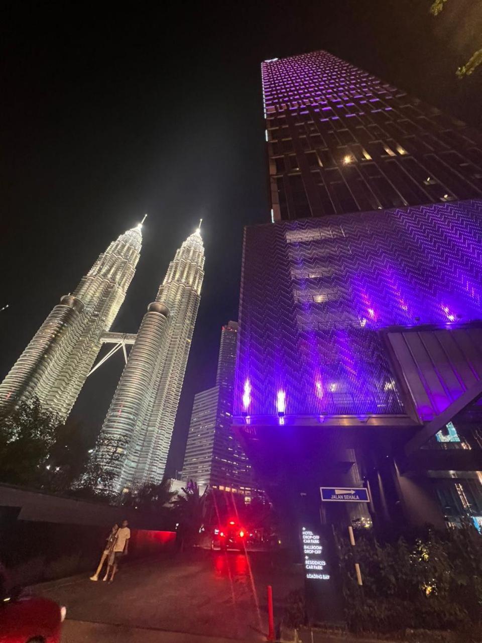 Pangsapuri The Tropicana Klcc By Moonlight *